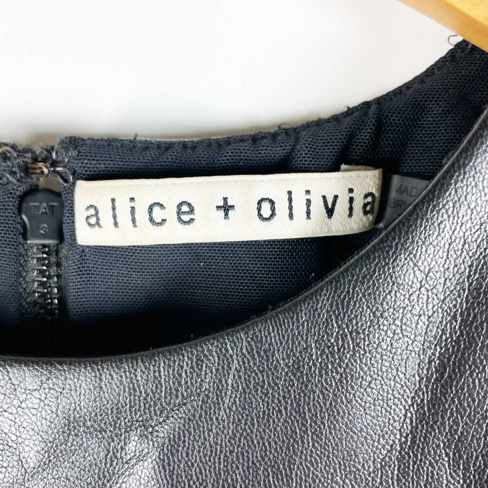 Alice And Olivia Faux Vegan Leather Scoop Neck Sleeveless Tank Bodysuit Black S