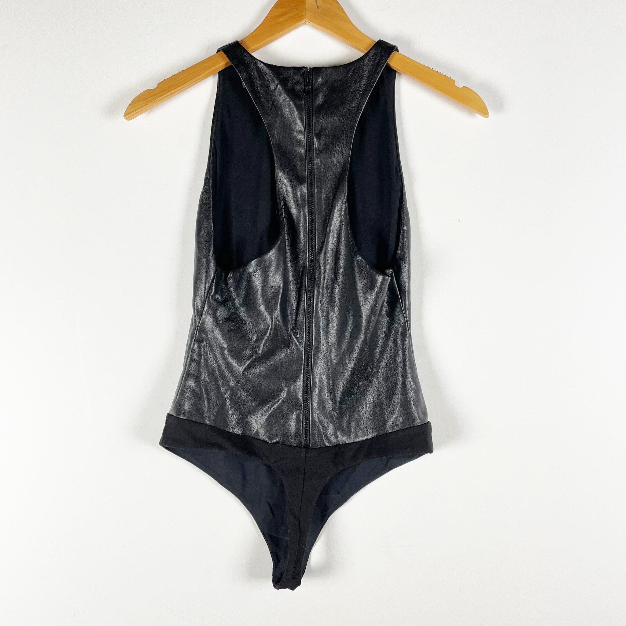 Alice And Olivia Faux Vegan Leather Scoop Neck Sleeveless Tank Bodysuit Black S