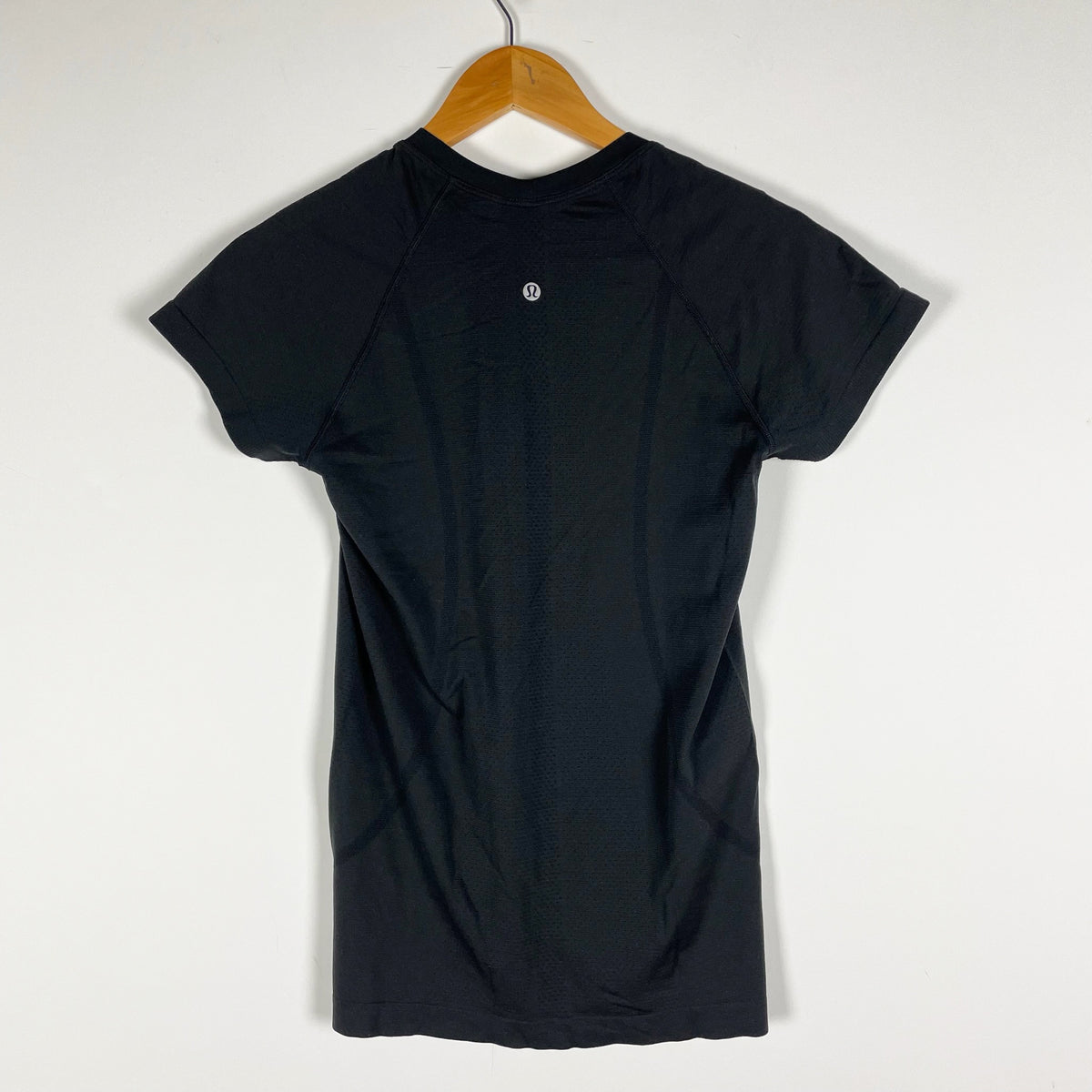 Lululemon Women's Run Swiftly Tech Crew Neck Short Sleeve Tee Shirt Black 8