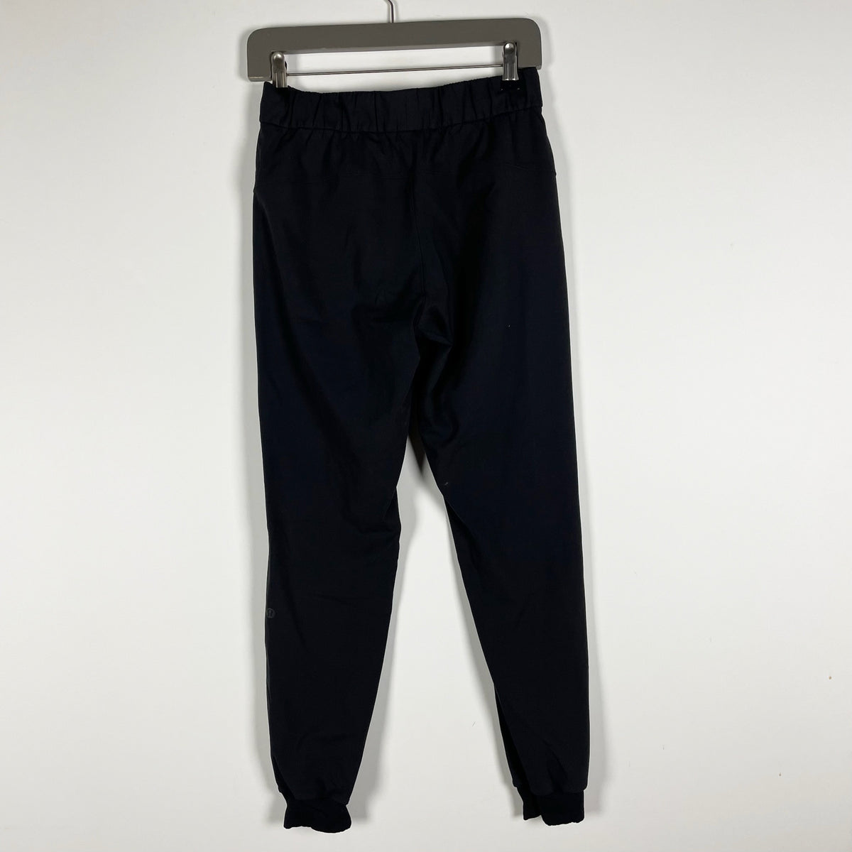 Lululemon Women's Travel Mid Rise Ankle Crop Joggers Pants Solid Black Small