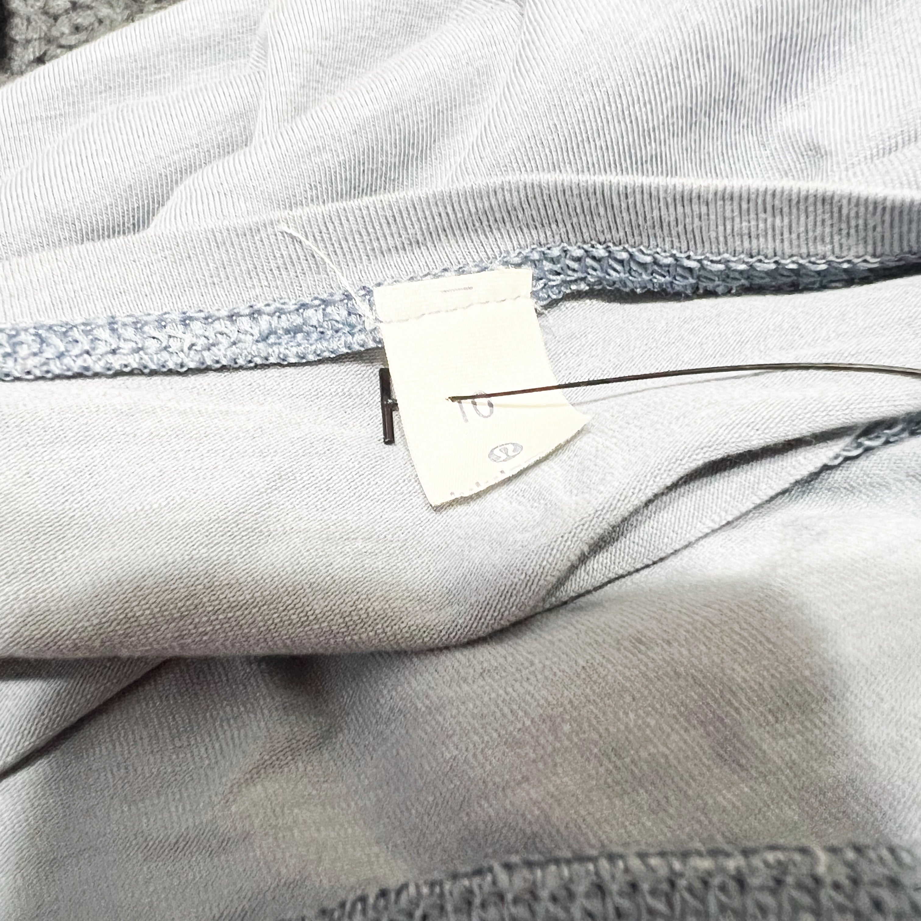 Lululemon Women's To The Point Long Sleeve Crew Neck Tee Shirt Blue Denim 10