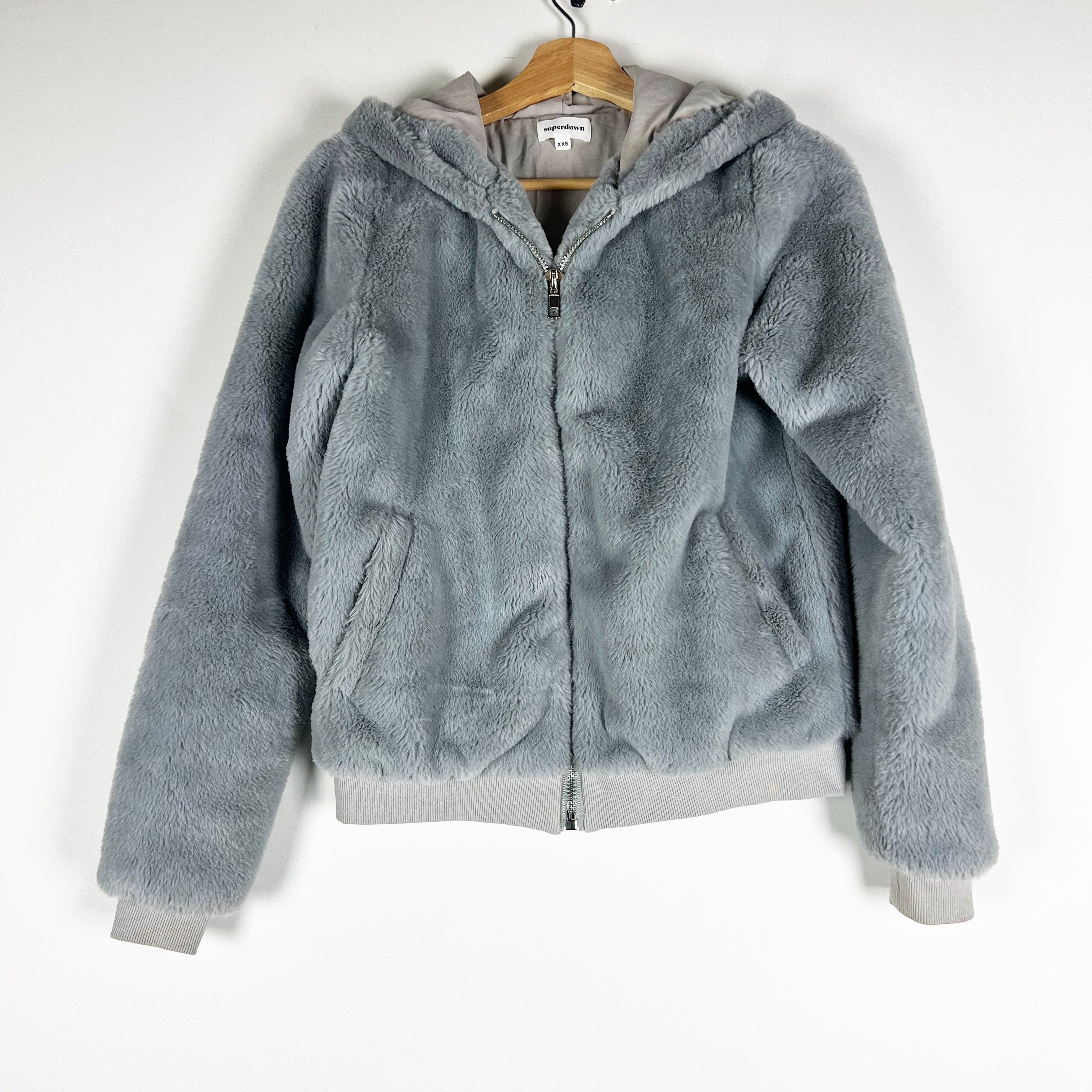Superdown Women's Marissa Faux Vegan Fur Teddy Full Zip Hooded Jacket Gray XXS