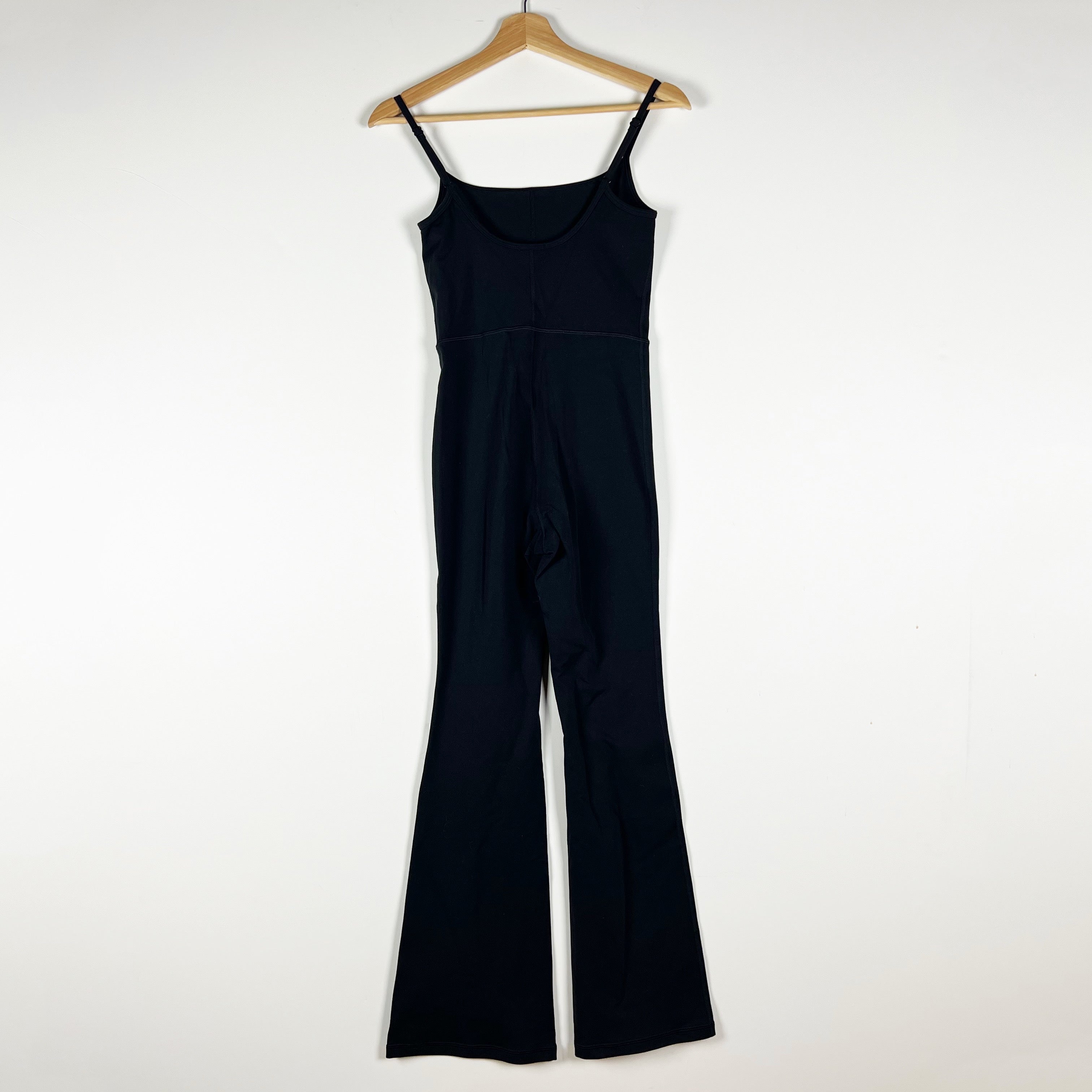 Aritzia Wilfred Free Freestyle Kick Flare One Piece Jumper Jumpsuit Solid Black