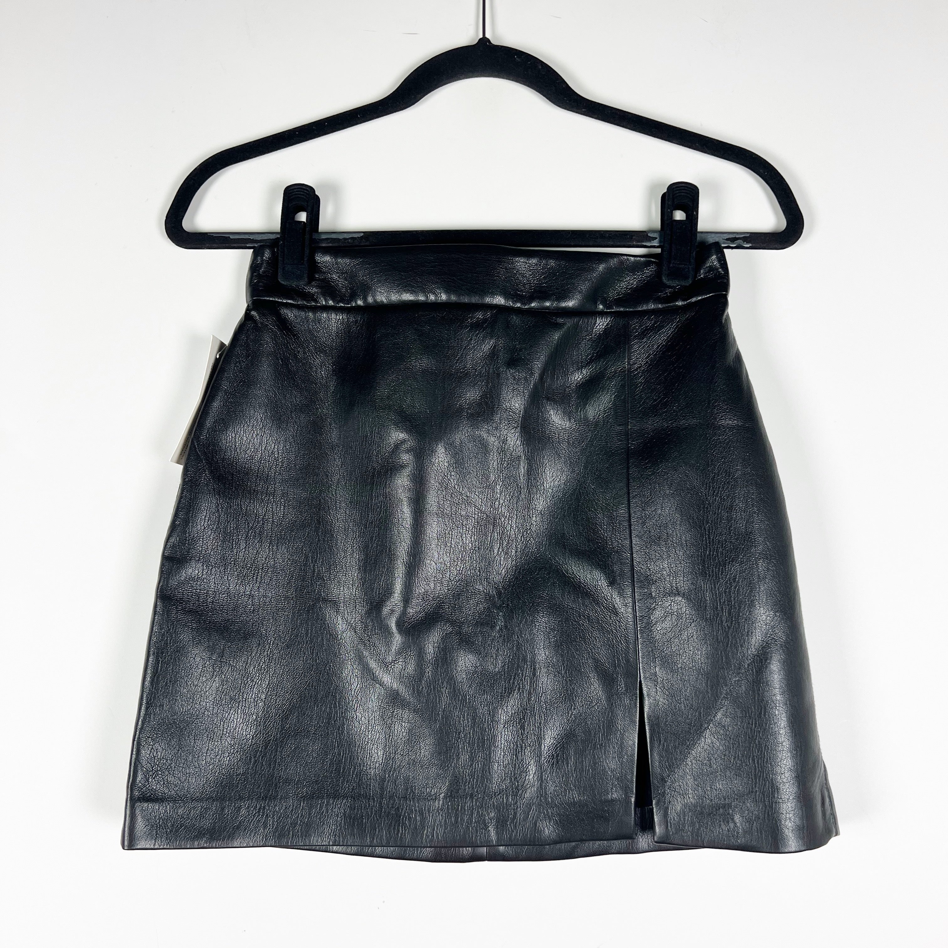 NEW Aritzia Wilfred Tempest Faux Vegan Leather Mini Skirt Sold Black Noir 4