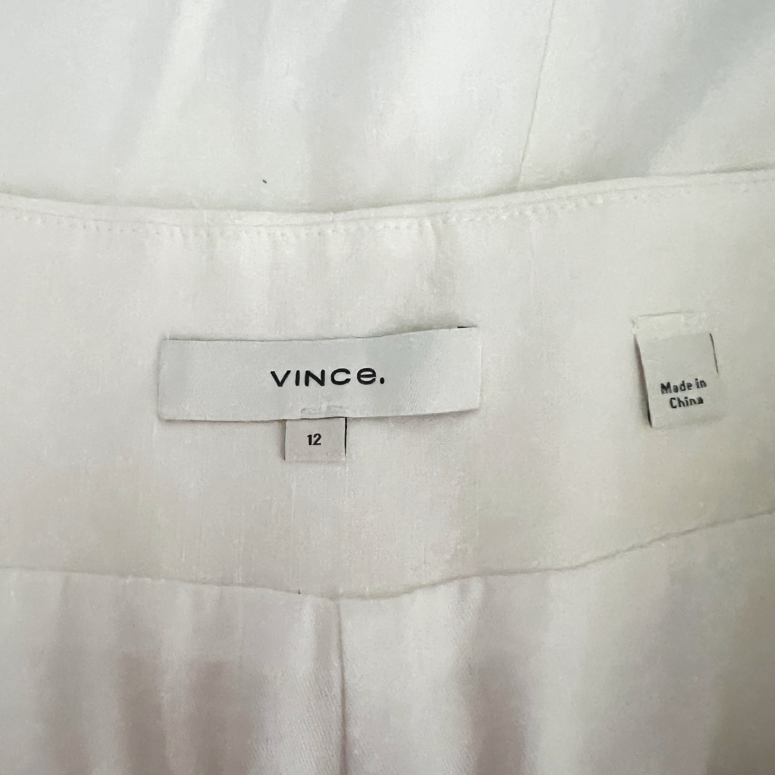 Vince Women's Linen Blend High Waisted Pleat Front Side Button Short Optic White