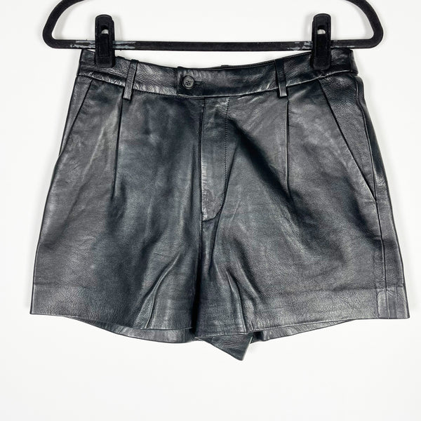 Nili Lotan Cassie Genuine Leather Front Pleated Pull On Mini Shorts Black 6