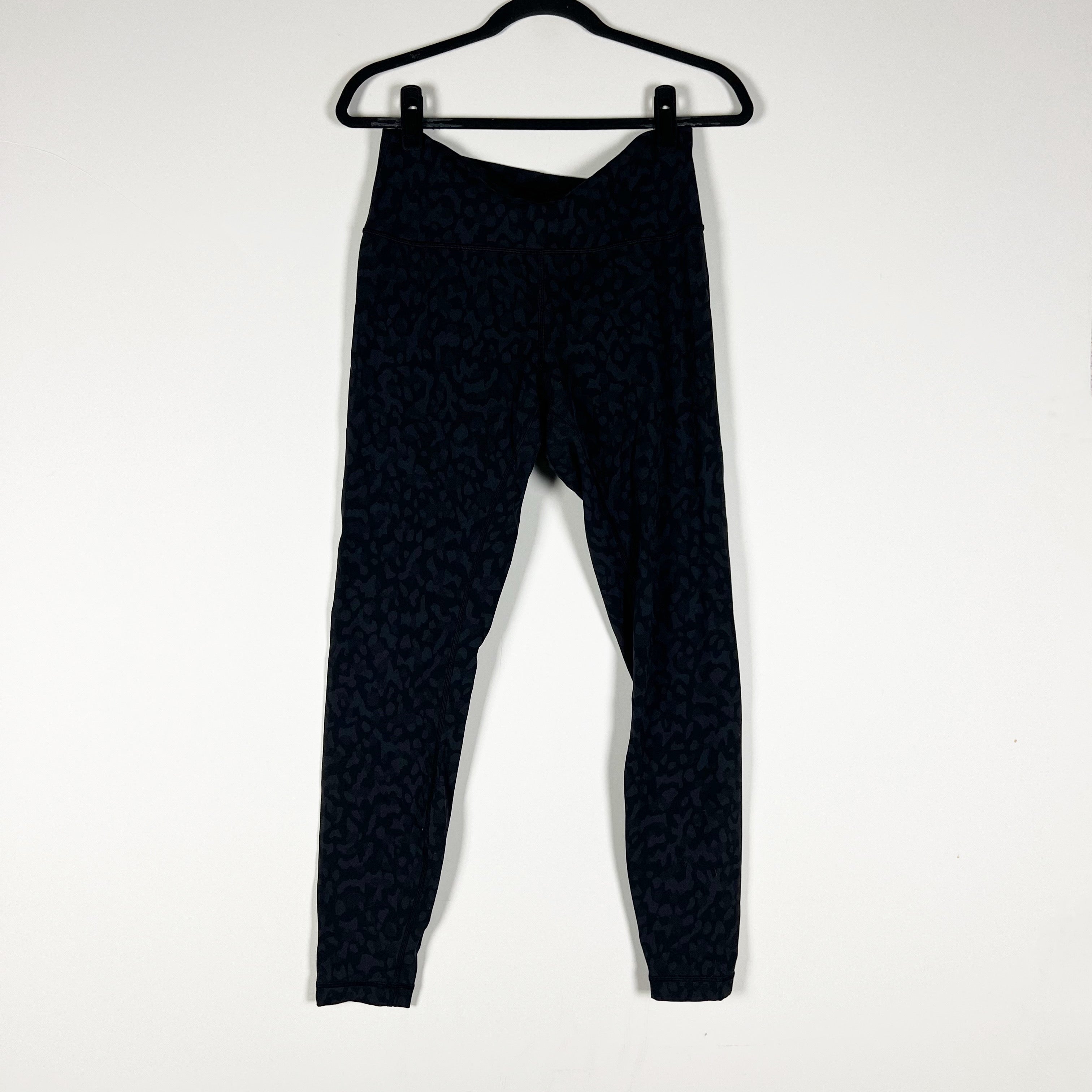 Lululemon Lab Everlux Jacquard Training Tight 26" Leopardo Jacquard Graphite 10