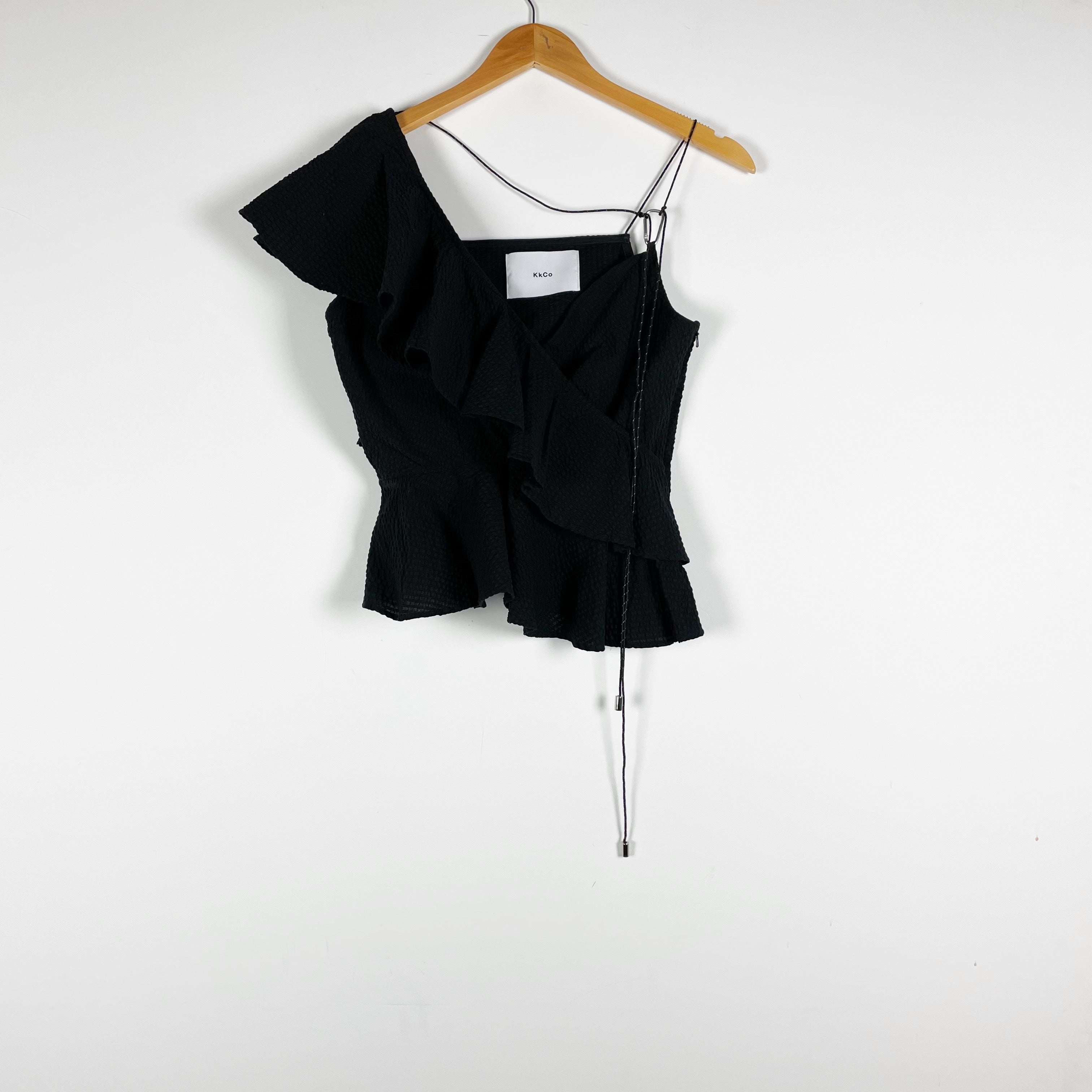 KKCO Climber One Shoulder Ruffle Asymmetrical Hem Textured Blouse Shirt Onyx XS