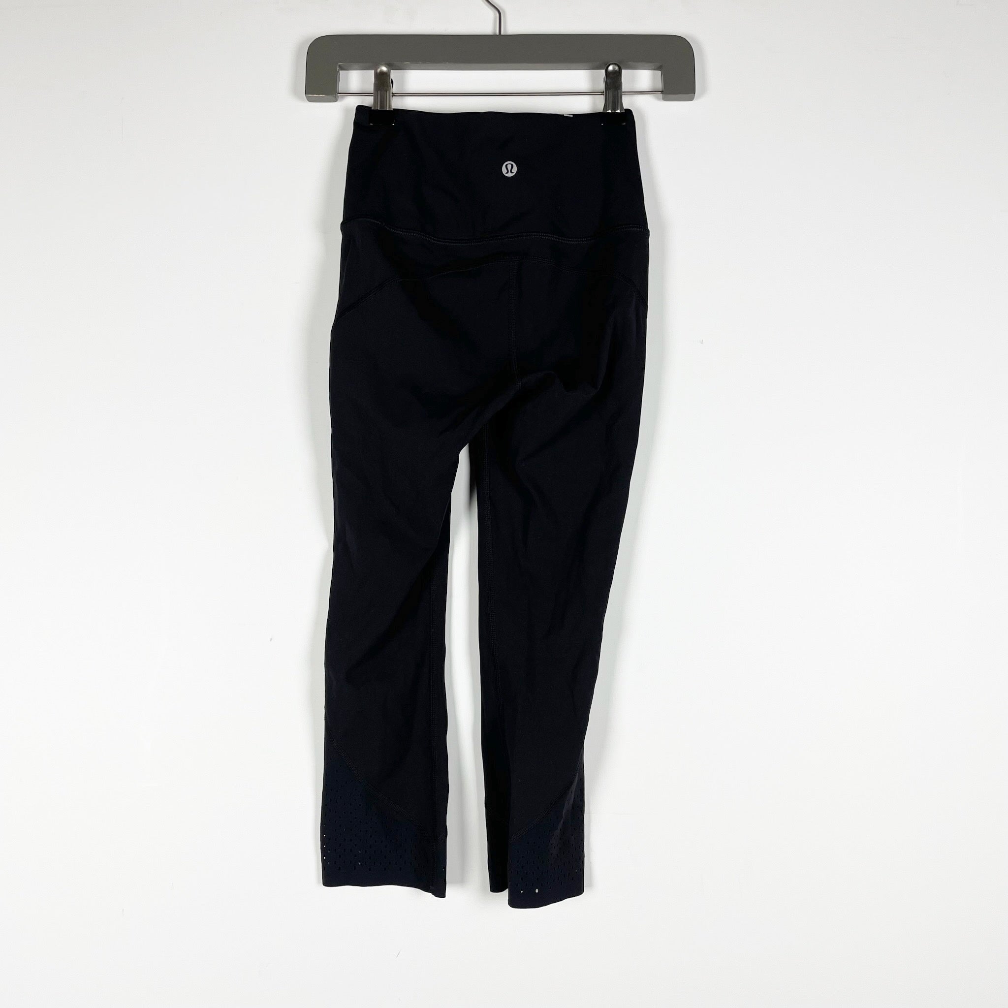 Lululemon Women's Anew Crop Perforated Work Out Running Training Leggings Black