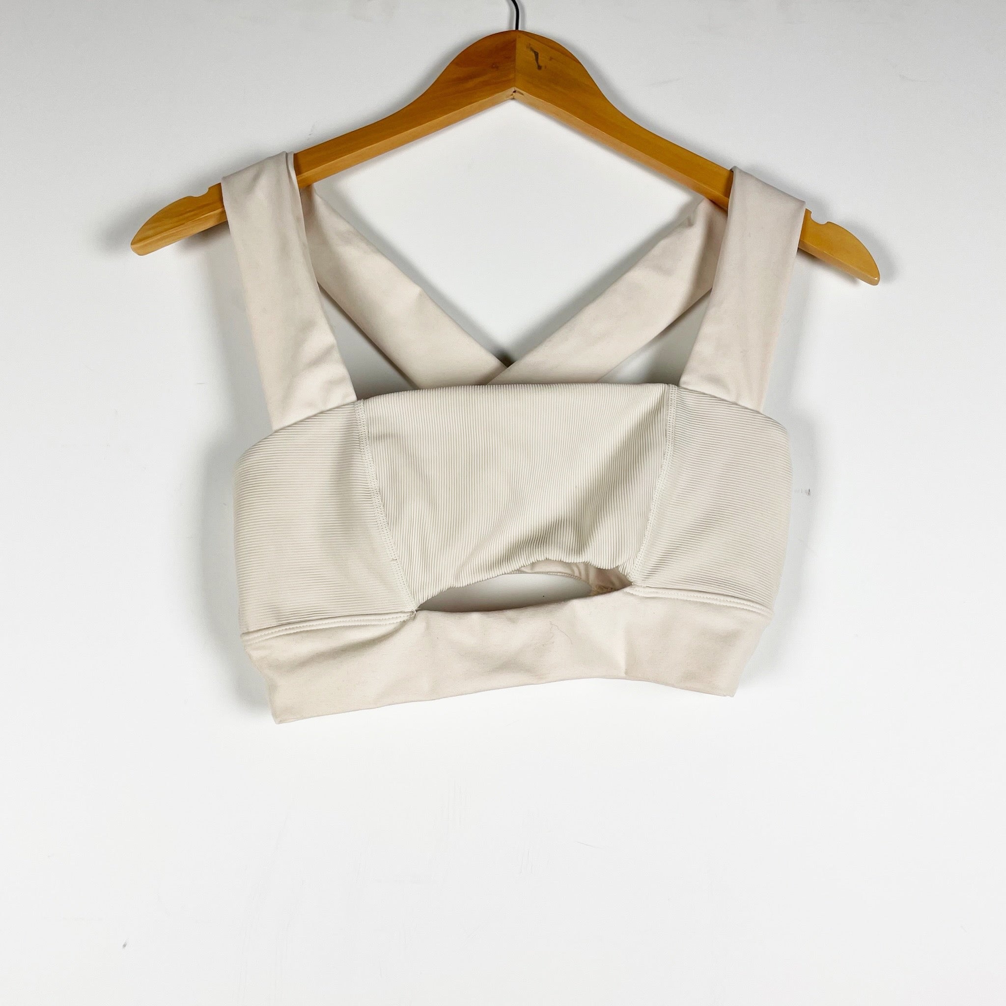 L*Space Active Ribbed Cut Out Thick Strap Athletic Work Out Sports Bra Top Ivory