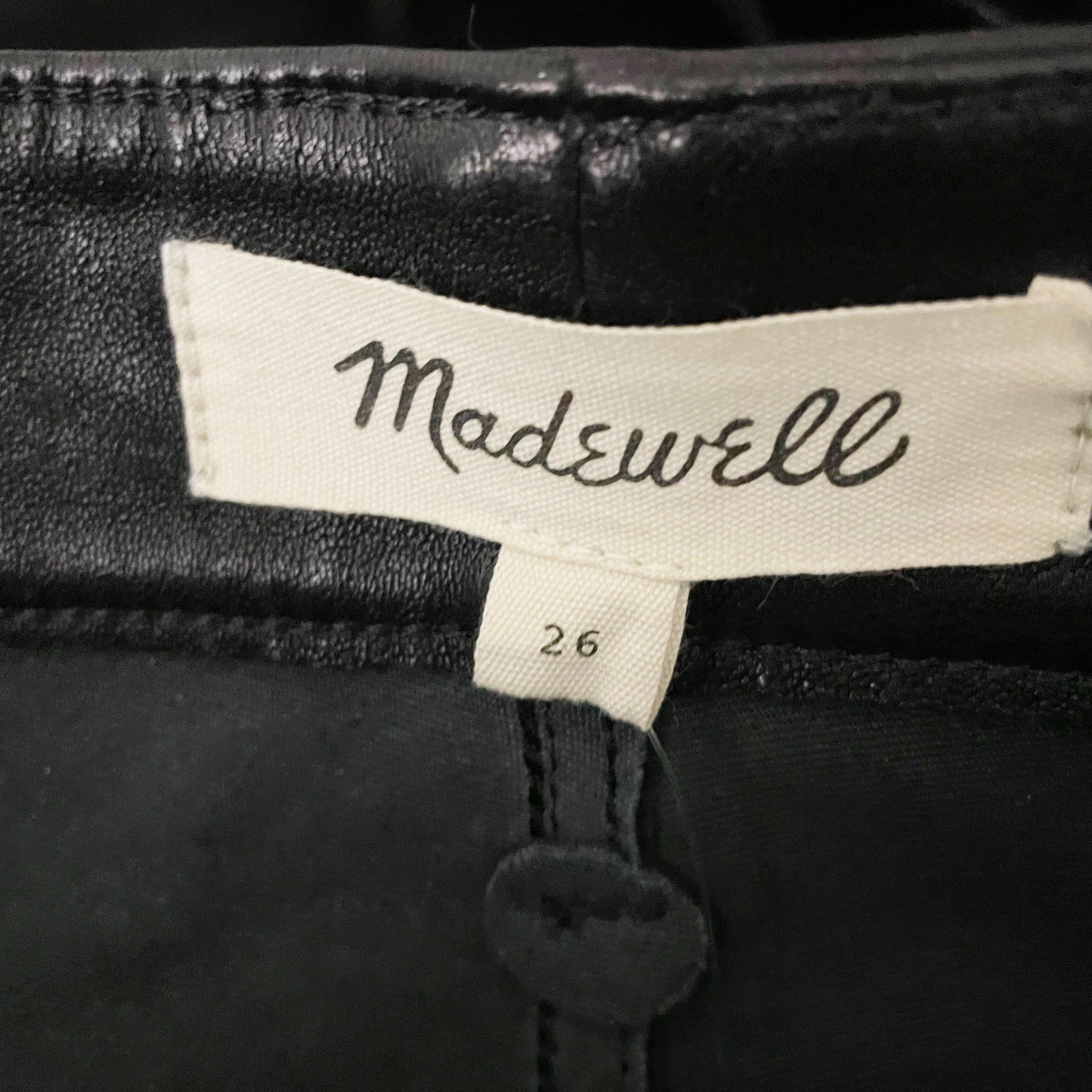 NEW Madewell The '90s Straight Mid Rise Pant in Genuine Leather True Black 26