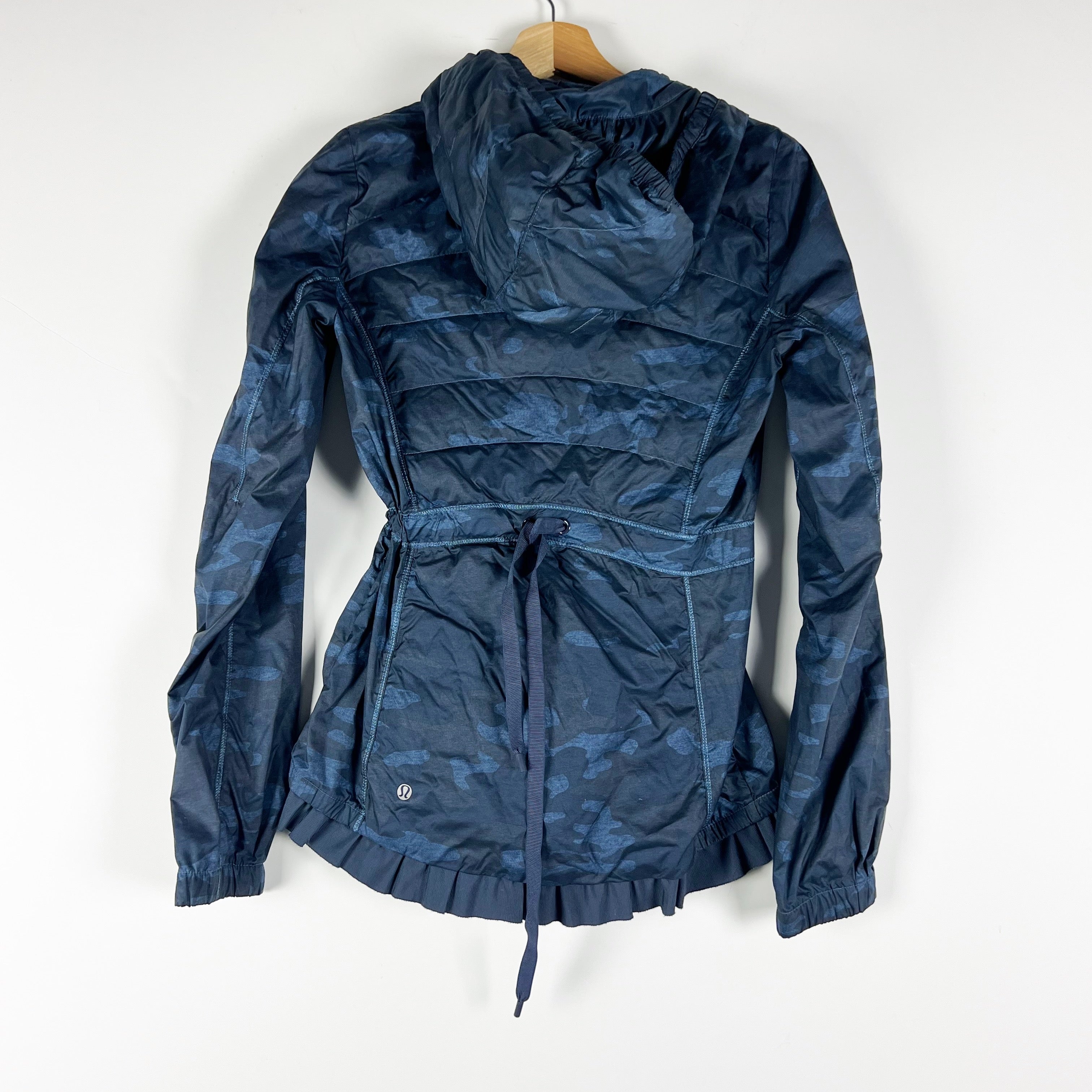 Lululemon Spring Fling Puffy Windbreaker Heathered Texture Lotus Camo Oil Slick