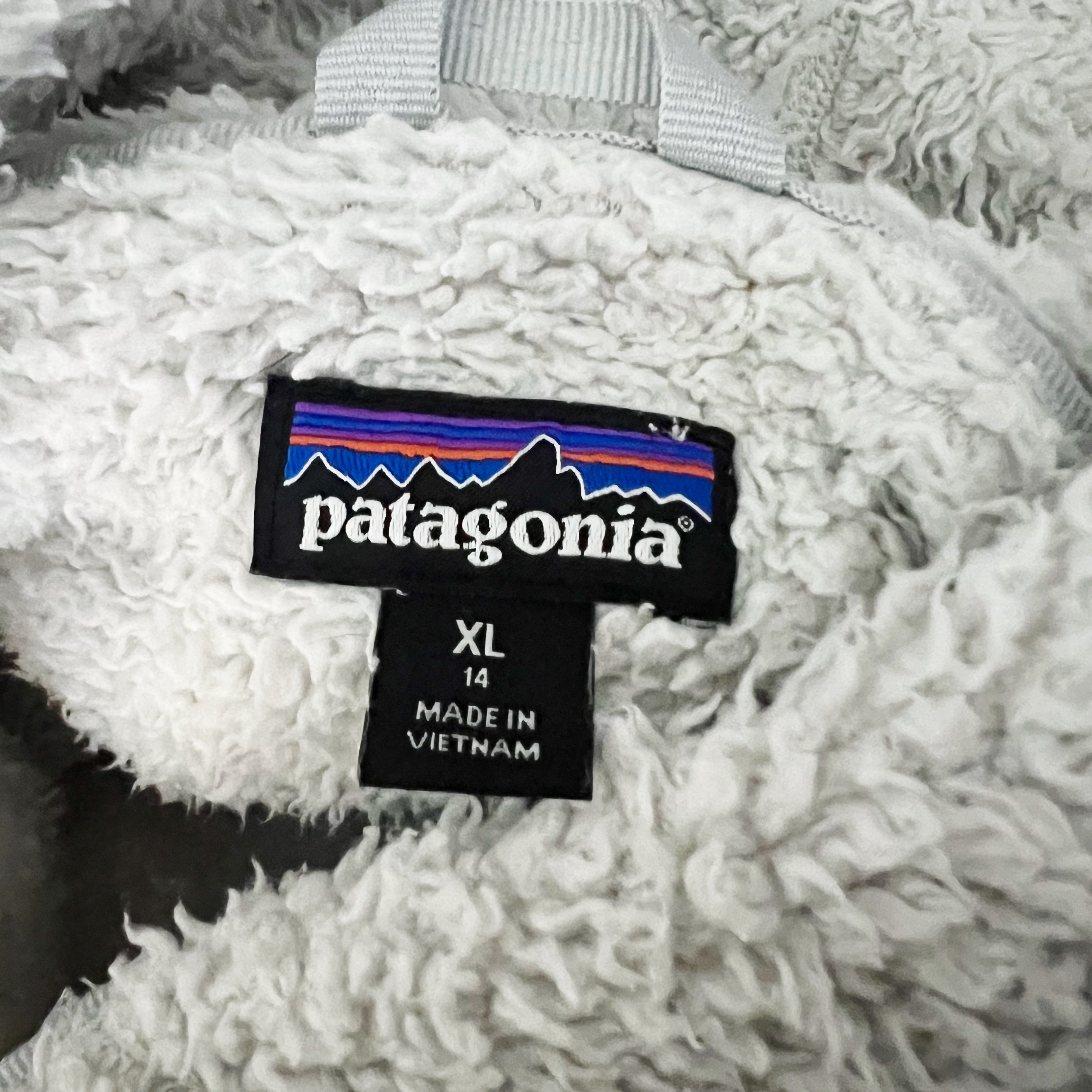 Patagonia Girl's Fuzzy Teddy Full Zip Hooded Jacket Gray XL