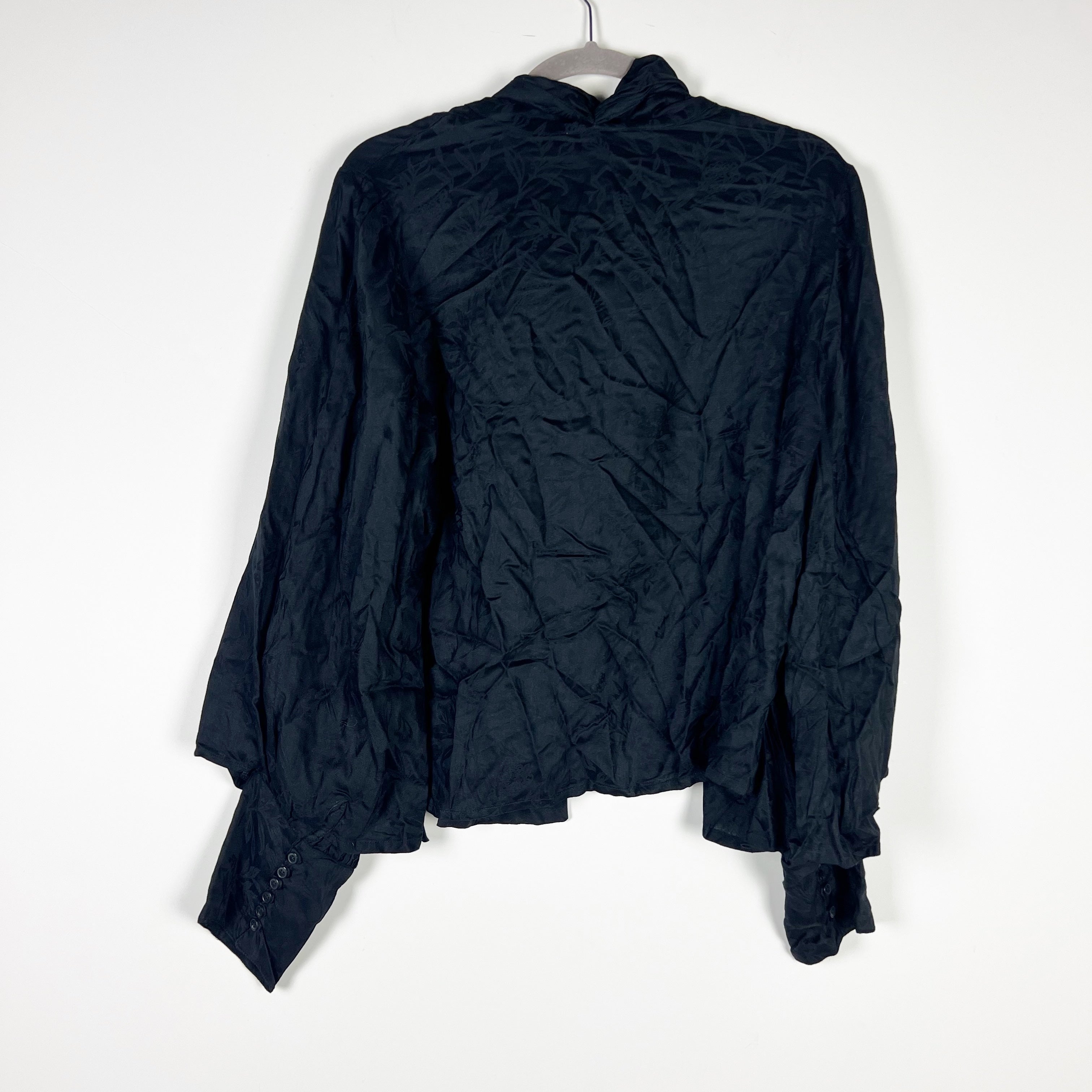 NEW Mille Gigi Top Long Sleeve Button Down Tie Neck Black Jacquard Blouse Large