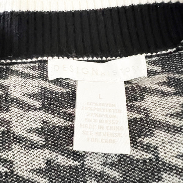 NEW Design History Women's Two Toned Houndstooth Cardigan Sweater Black White L
