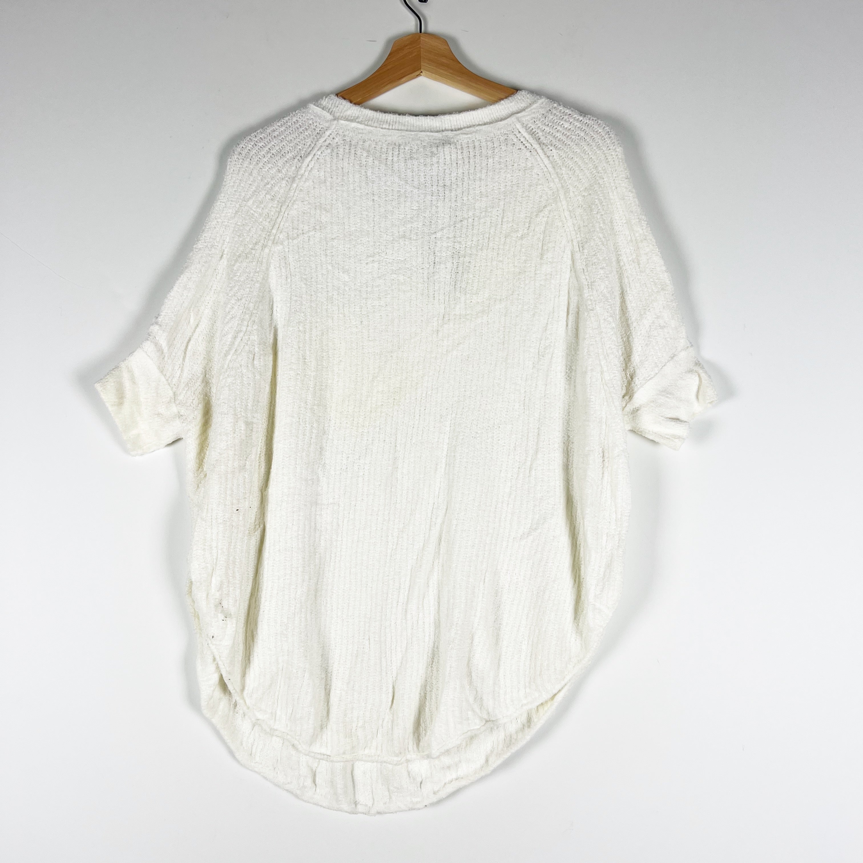 NEW Alice And Olivia Fuzzy Knit Ribbed Crew Neck Round Hem Pullover Sweater M