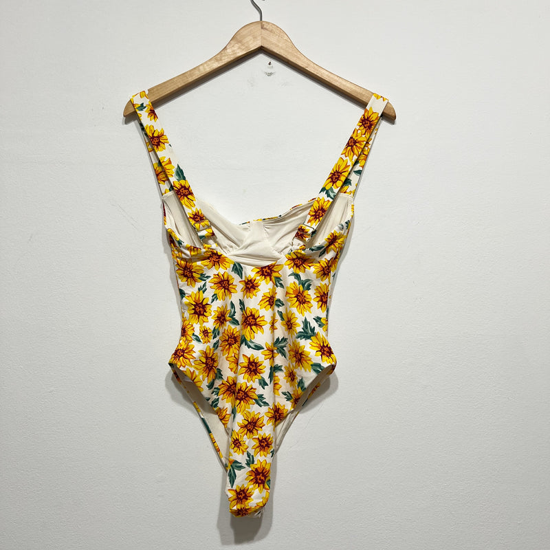 NEW We Wore What Ruched Cup Sunflower Floral Print One Piece Bathing Swimsuit S