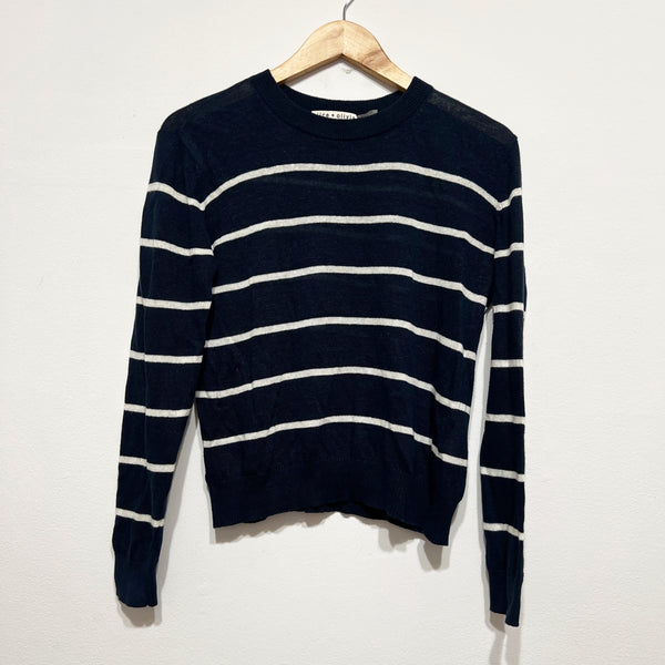 Alice And Olivia Cotton Linen Stretch Knit Crew Neck Striped Sweater Blue White