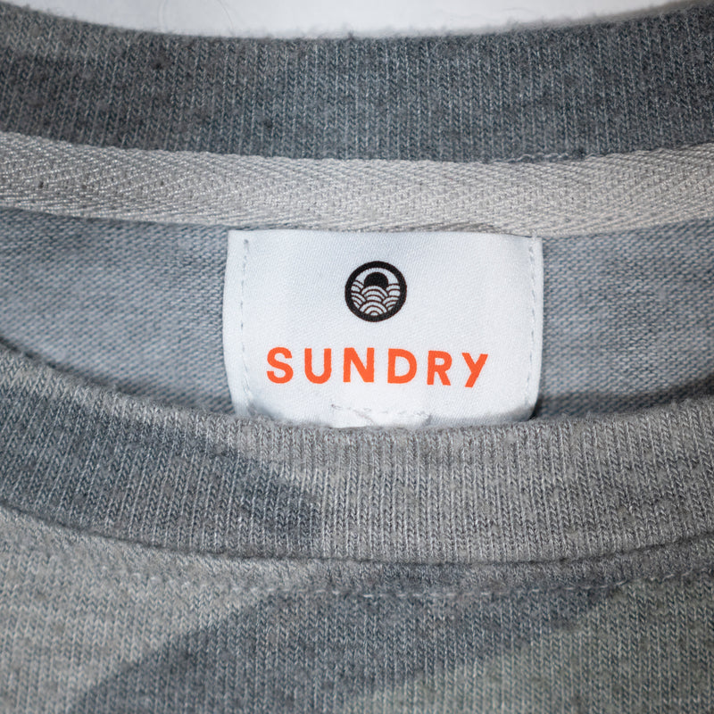 Sundry Ultra Soft Crew Neck Long Sleeve Pullover Camo Army Print Sweatshirt Top