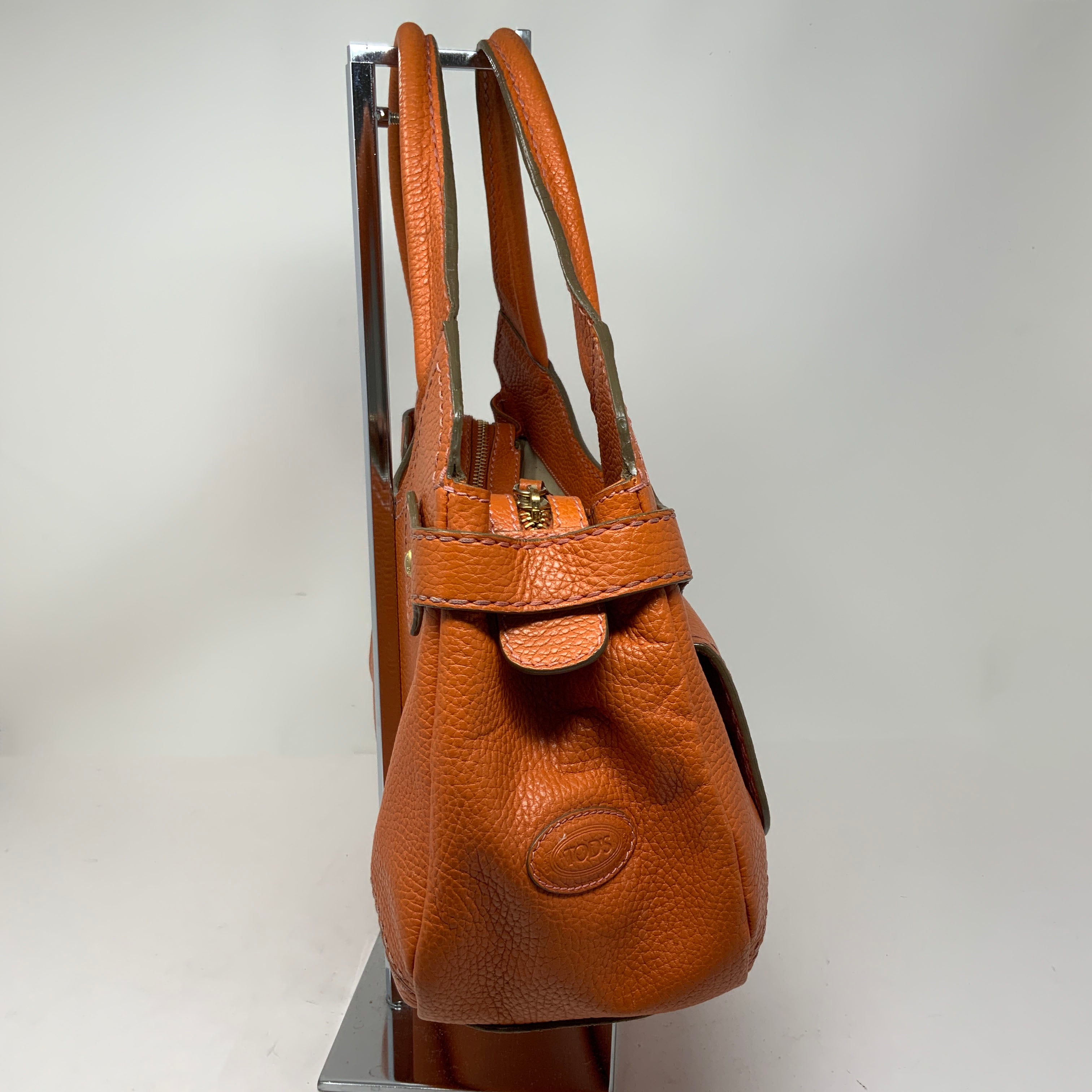 Tod's Solid Orange Pebbled Leather Gold Hardware Shoulder Purse Tote Bag