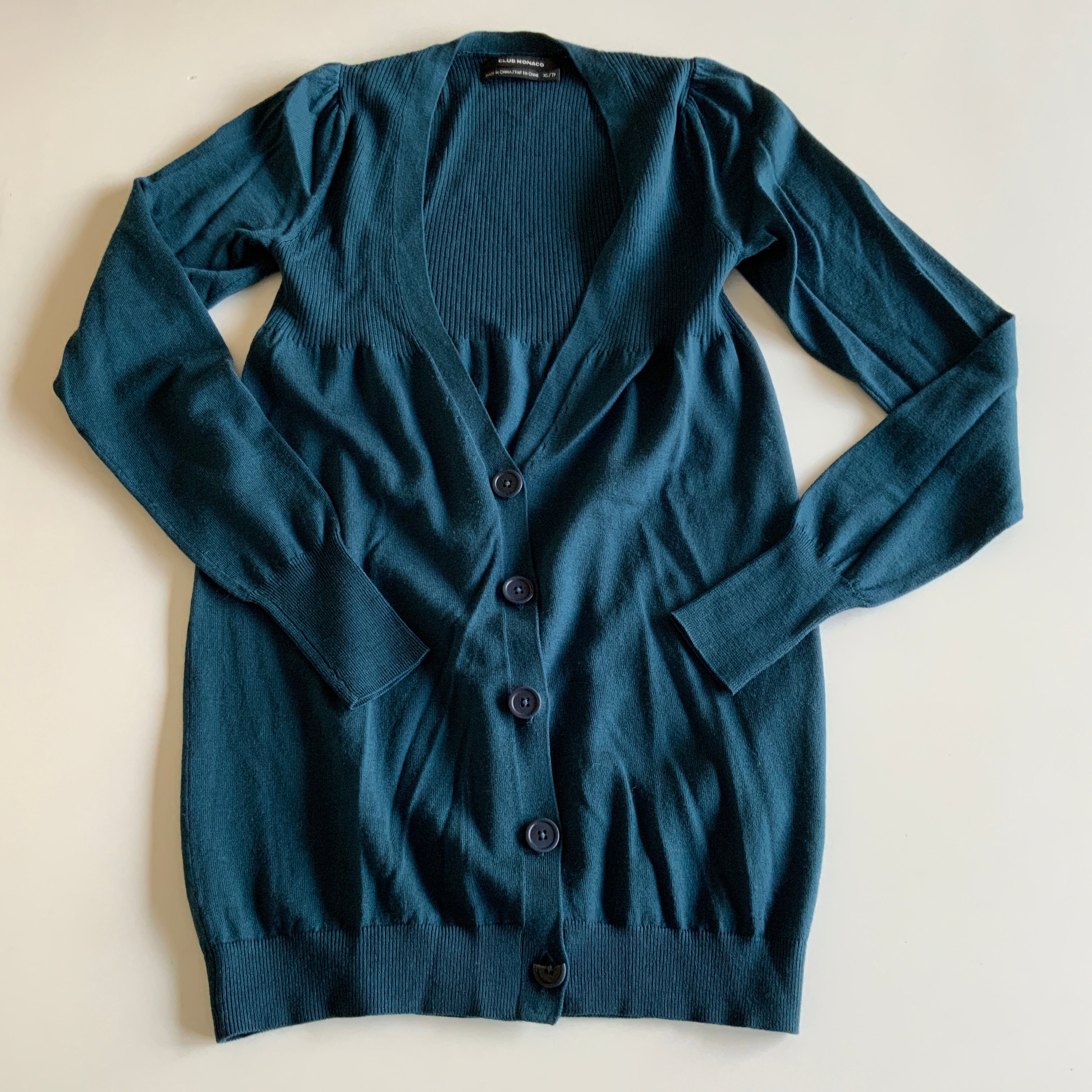 Club Monaco Merino Wool Knit Button Front Long Sleeve V Neck Cardigan Sweater