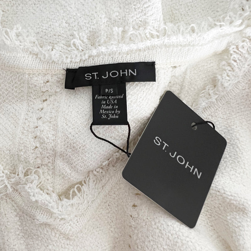 NEW St. John Bianco Knit Stretch Fray Hem Detail Tassel V Neck Pullover Sweater